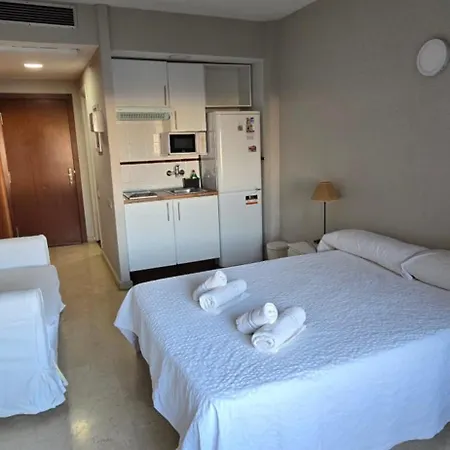 Ursula Triana Apartment *